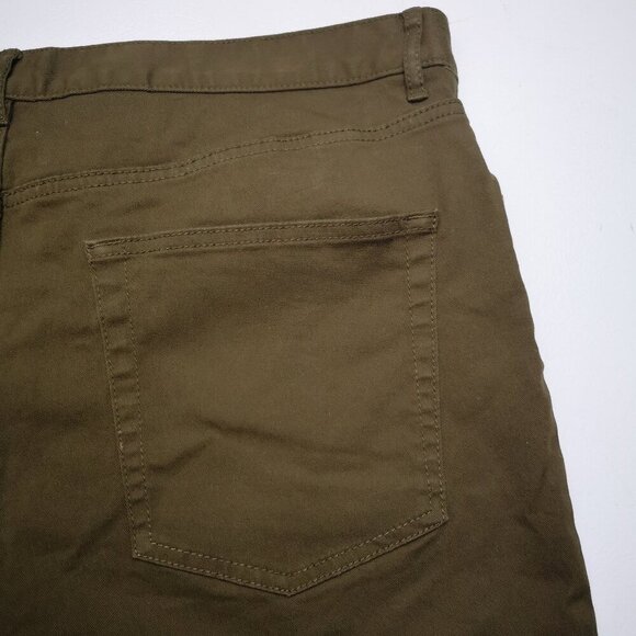H&M Men's Size 36 Slim Fit Khaki Green Zipper & Button Closure Shorts - Picture 13 of 14